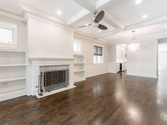 2nd image of 2722 N Wayne Ave #1