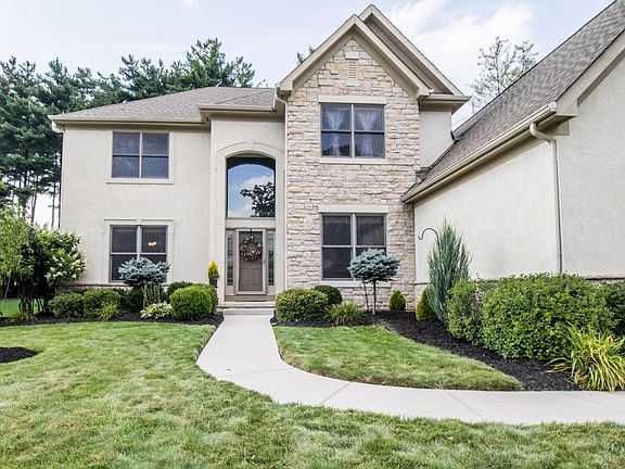 3rd image of 5561 Lynbrook Ln