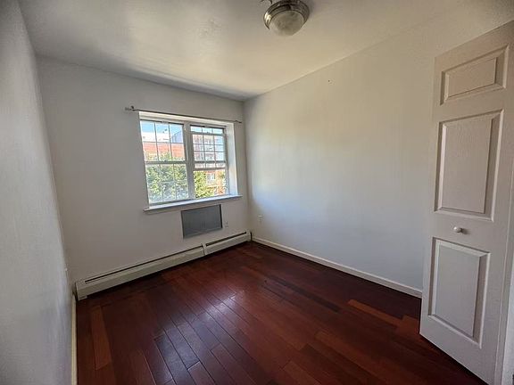 4th image of 104-33 39th Ave Floor 3
