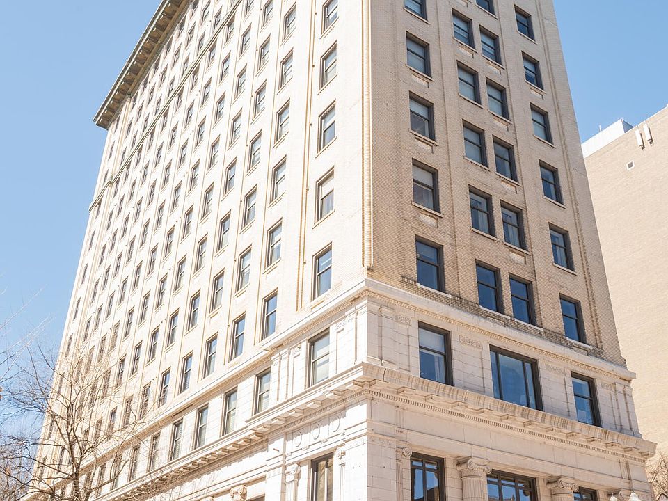 1st image of 531 S Gay St APT 304