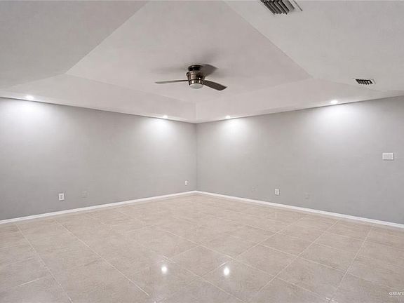 3rd image of 2401 S Jackson Rd APT 16