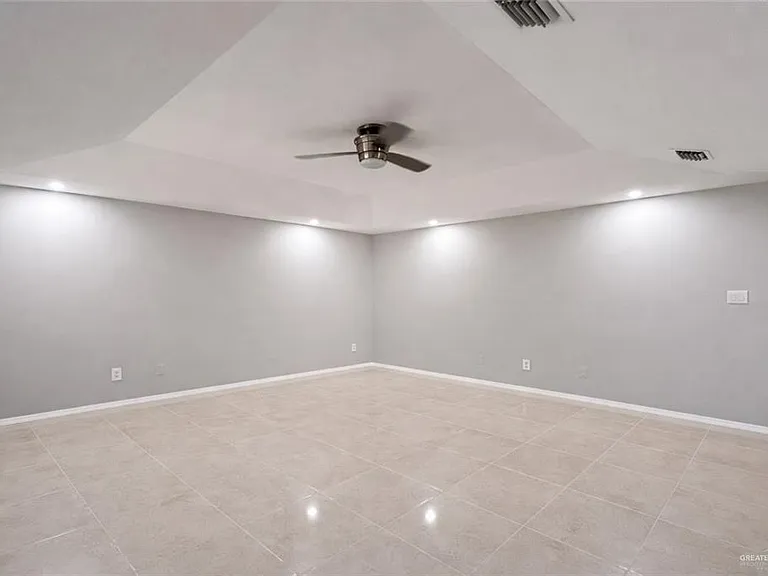 2401 S Jackson Rd #16 — Photo 3