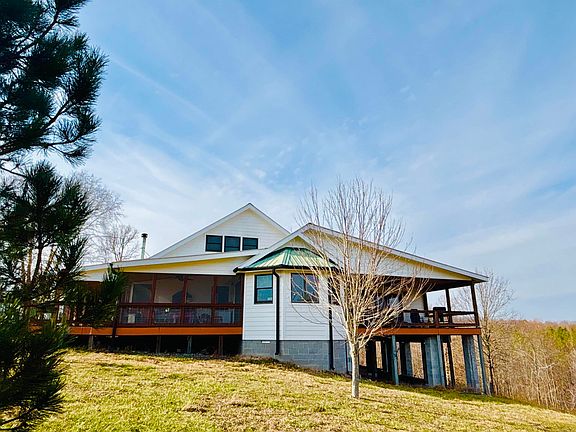 3rd image of 1918 Ridge Rd