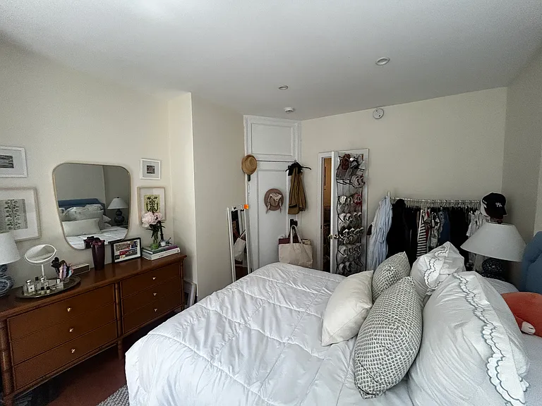 330 E 76th St #3E — Photo 4