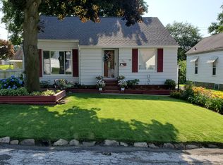 221 28th St NW, Barberton, OH