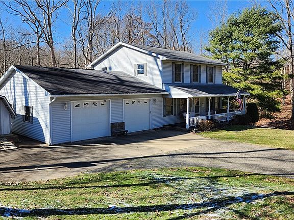 3rd image of 80 Richwood Ct