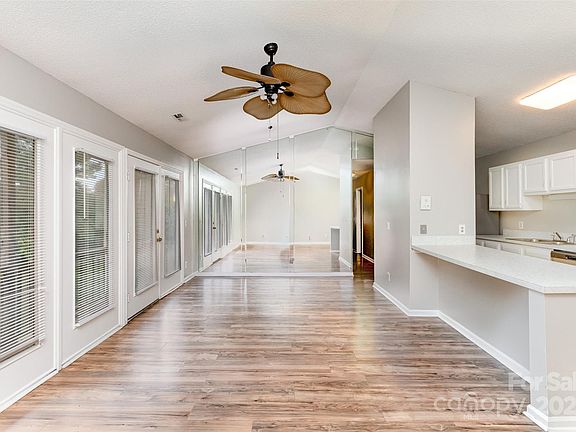 5th image of 6166 Meadow Rose Ln