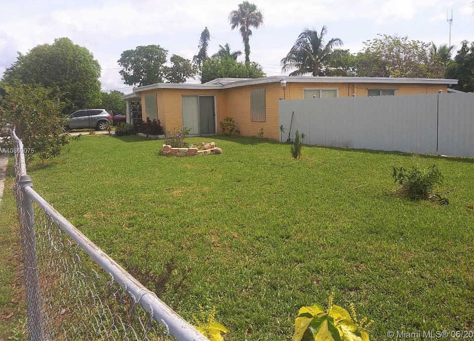 2nd image of 3501 SW 59th Ter