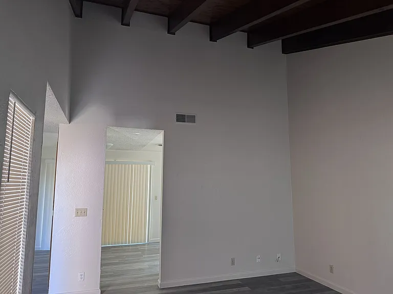 1138 Forestwood Dr — Photo 8