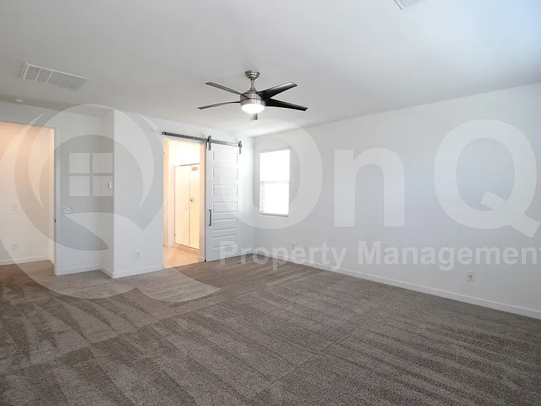 1158 E Sabino Dr — Photo 11