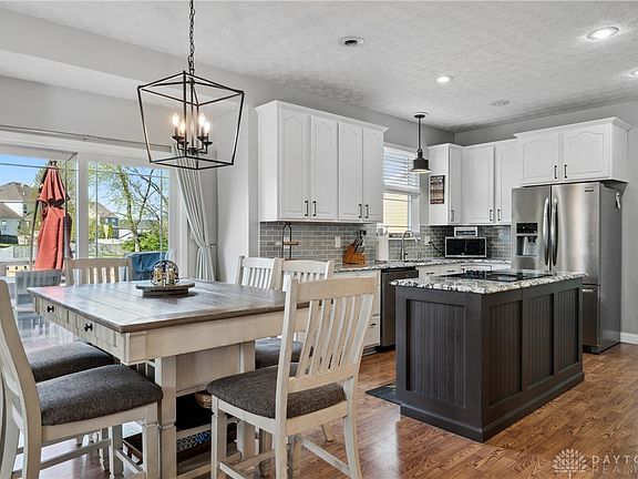 4th image of 1252 Windsor Dr