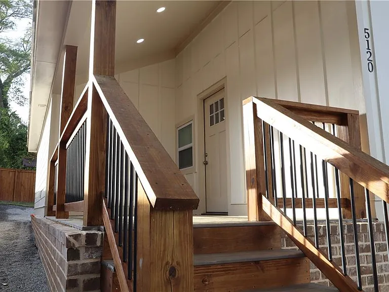5120 Railroad Ave — Photo 3