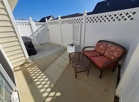 4th image of 702 Cumberland Meadows Cir