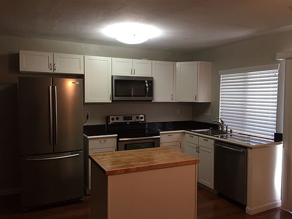 2nd image of 7858 Cowles Mountain Ct Unit D8
