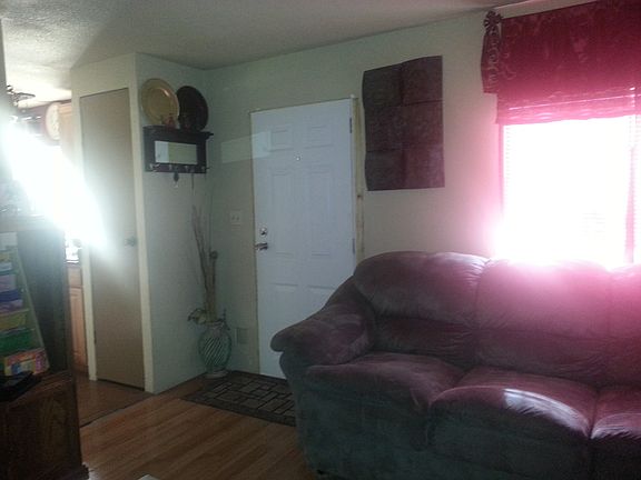 4th image of 302 E Union Ave