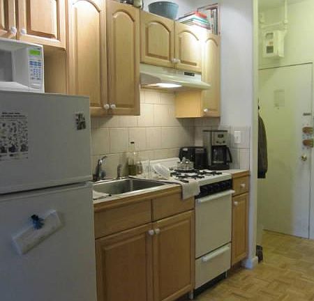 4th image of 41 Carmine St APT 5