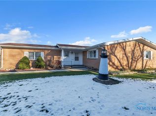 231 Darlene Dr, Wauseon, OH 43567