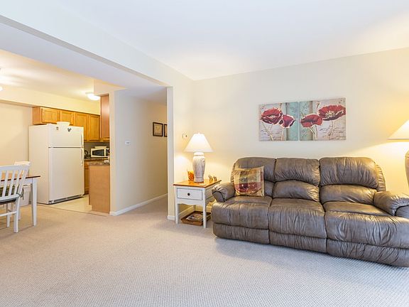 5th image of 7330 Sandalwood Dr #104