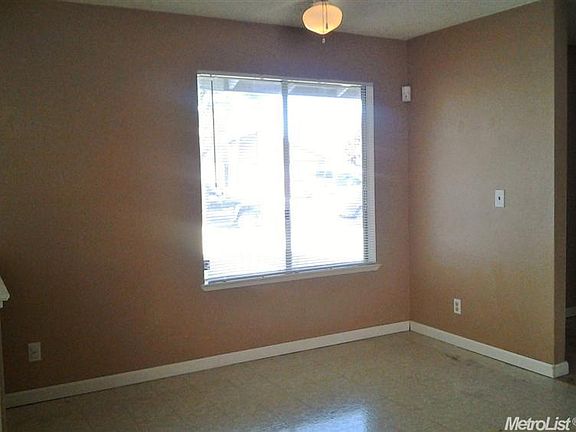 5th image of 7435 Winnett Way