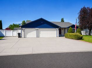 12 W 48th Ave, Kennewick, WA 99337