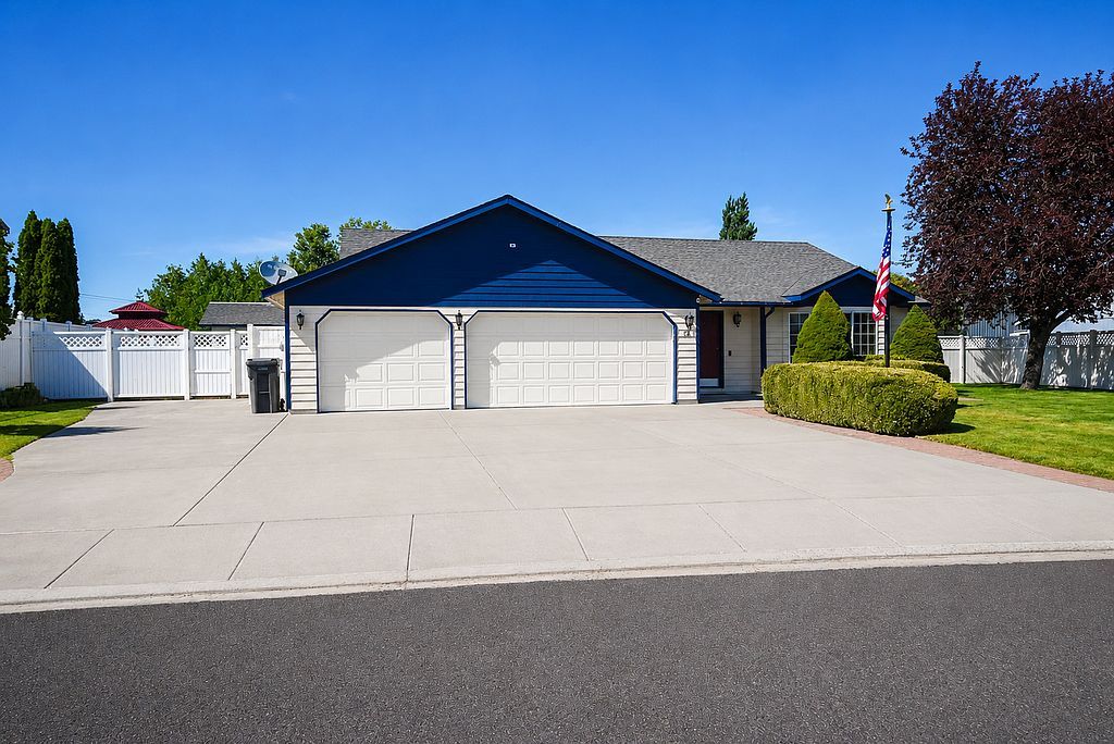 12 W 48th Ave - Property Image