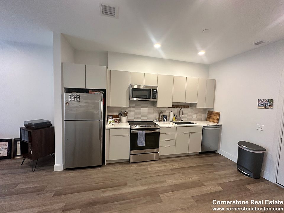 1st image of 959L Dorchester Ave #307L
