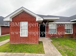 205 W Lamar St, Palmer, TX 75152