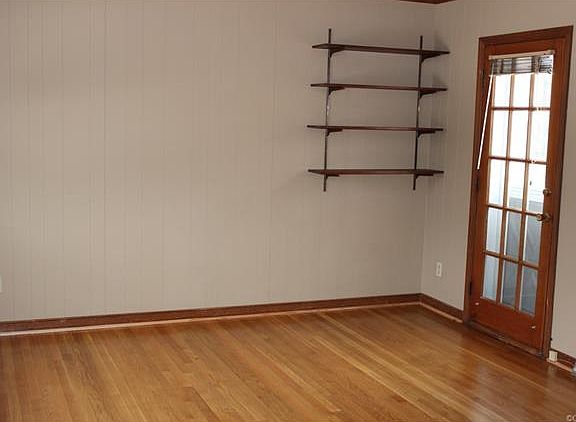 4th image of 4206 W End Dr