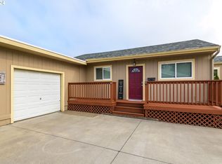 1646 E St, Springfield, OR 97477