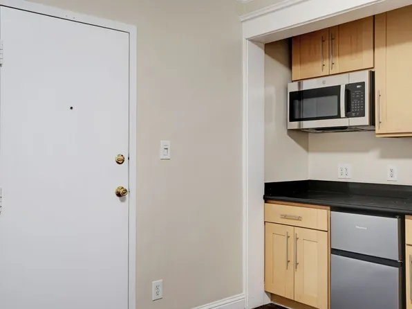 Taylor Street Apartments