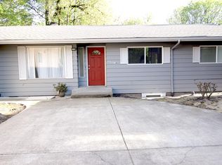 1518 E 3rd St #A & B, Newberg, OR