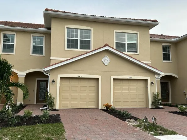 2848 Citrus St, Naples, FL 34120