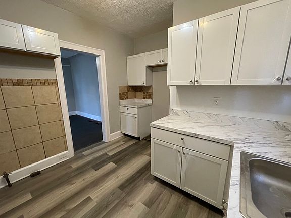 2nd image of 12681 Santa Rosa Dr