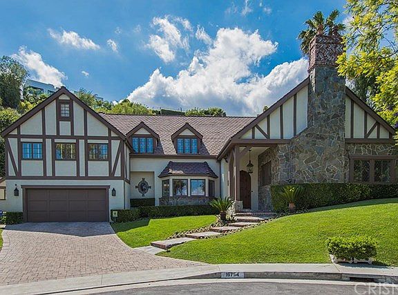 2nd image of 16754 Ashley Oaks