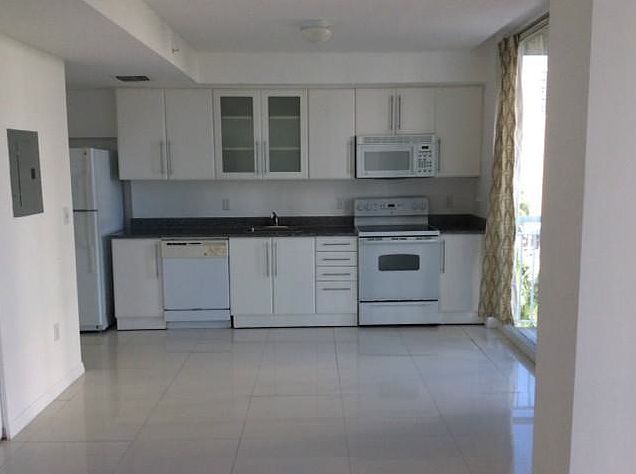 1st image of 275 NE 18th St APT 510