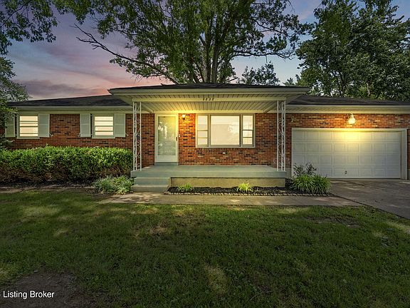 2nd image of 4828 Kaufman Ln