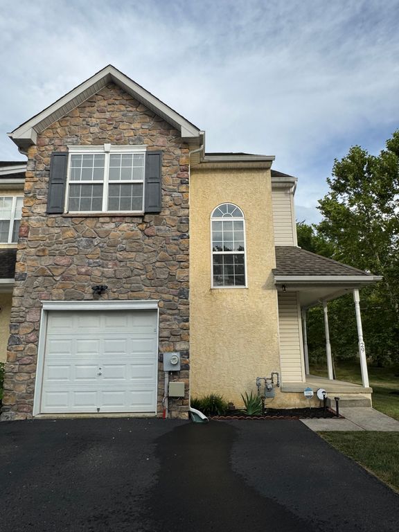 29 Prince Dr - Property Image