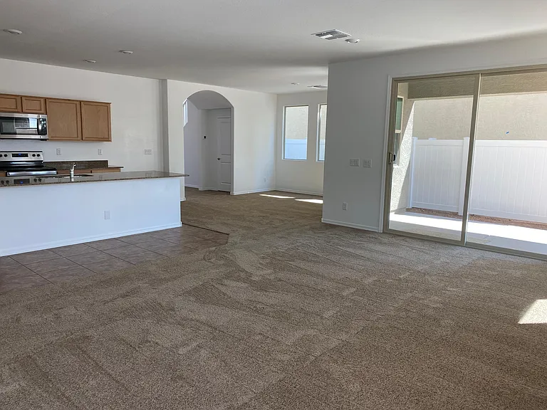 9009 W Jefferson St — Photo 8