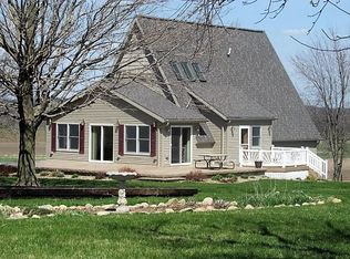 2934 260th Ave, Hopkinton, IA 52237