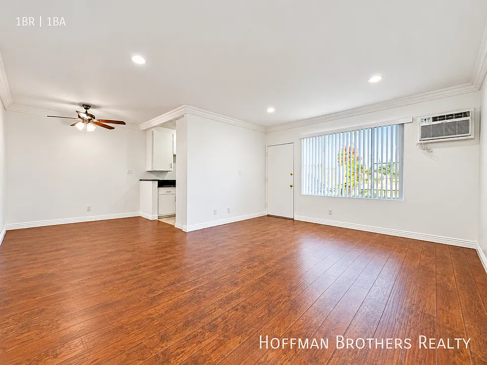 5225 Lexington Ave #2-26