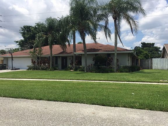 2nd image of 5291 Woodstone Cir W