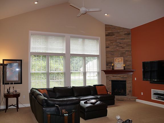 5th image of 150 Stonecreek Dr