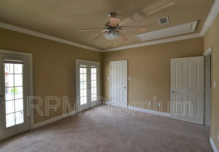 2117 Cypress Hall Aly — Photo 23