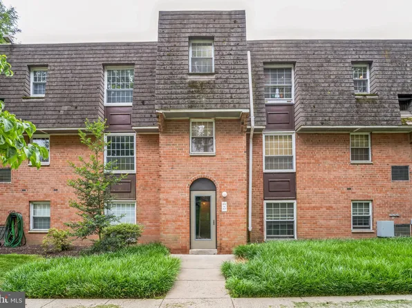 4000 Gypsy Ln Unit 417, Philadelphia, PA 19129