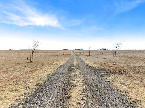 2nd image of Curtis Ln