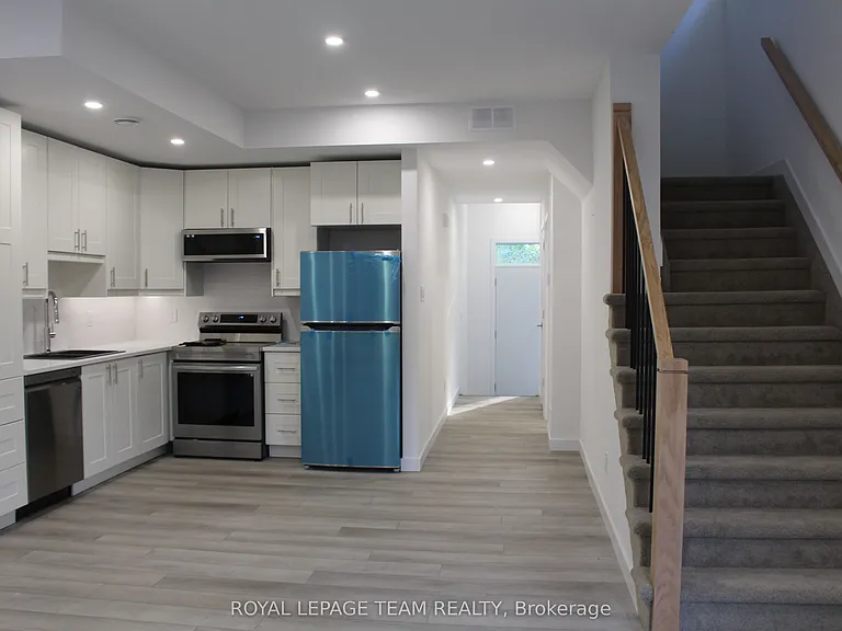 155 Longpre St E #A — Photo 8