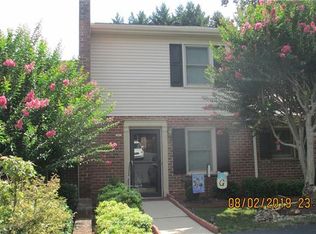 911 21st Ave NE, Hickory, NC 28601