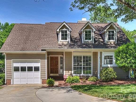 2nd image of 821 Mill Run Dr
