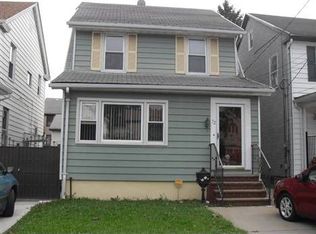 72 W 57th St, Bayonne, NJ 07002