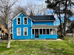 323 Sterling Ct, Akron, OH 44304